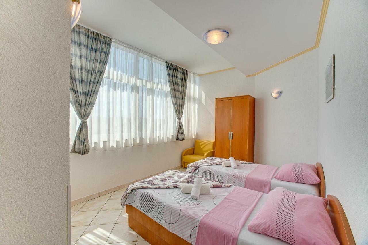 Apartments Plavi Biser Sibenik Exterior photo